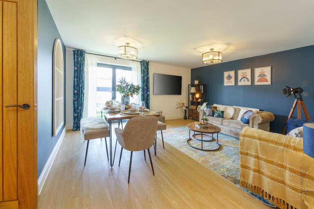 Darlington - 2 Bedroom Luxury Apartment By Mint Stays Бристоль Экстерьер фото
